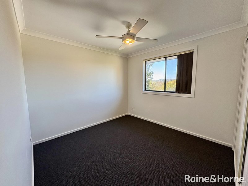 Photo - 4/175 Lake Road, Elermore Vale NSW 2287 - Image 3