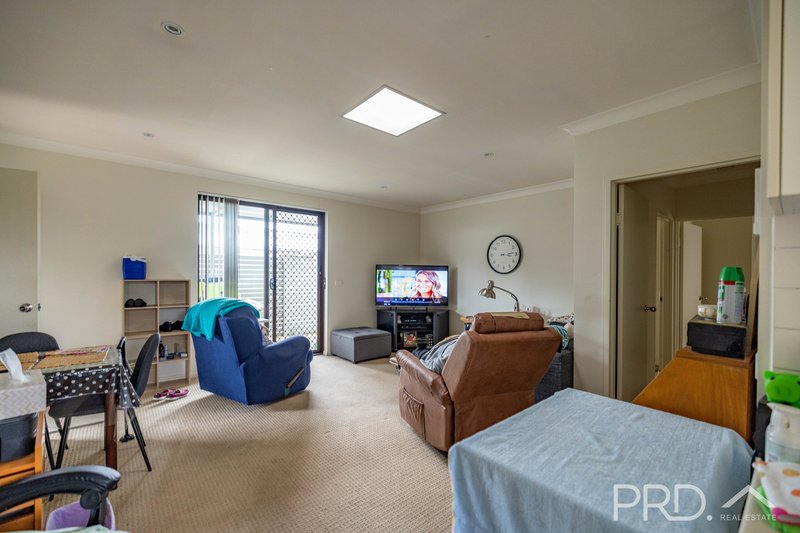 Photo - 4/176 Capper Street, Tumut NSW 2720 - Image 4