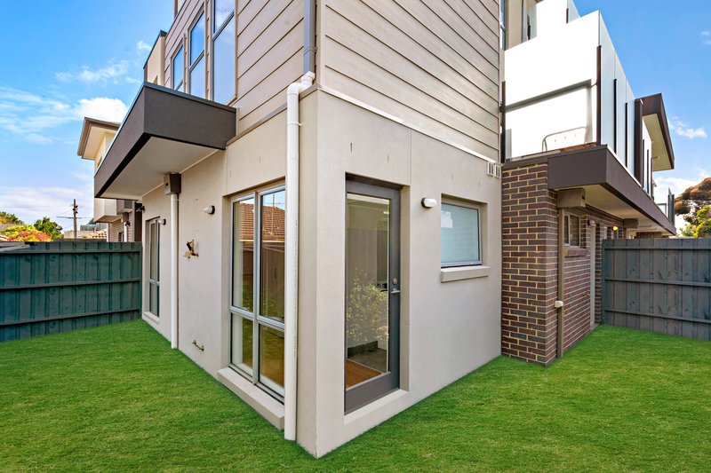 Photo - 4/176 East Boundary Road, Bentleigh East VIC 3165 - Image 8