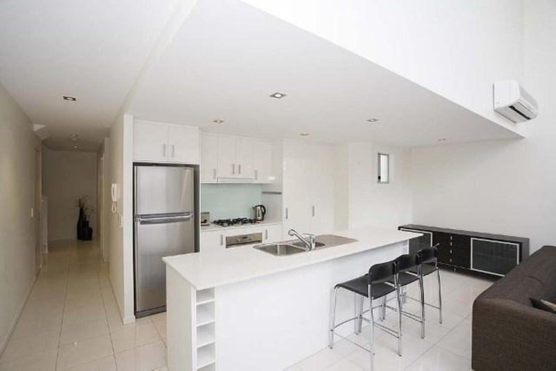 Photo - 41/78 Merivale Street, South Brisbane QLD 4101 - Image 4