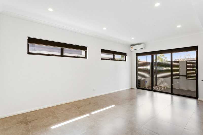 Photo - 4/178 Surrey Road, Rivervale WA 6103 - Image 6