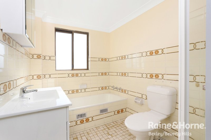 Photo - 4/18-20 Park Street, Campsie NSW 2194 - Image 5