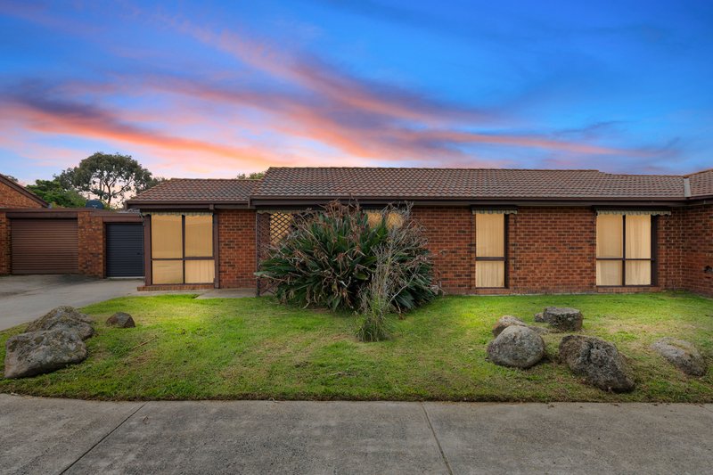 Photo - 4/18-20 Rogers Street, Pakenham VIC 3810 - Image 1