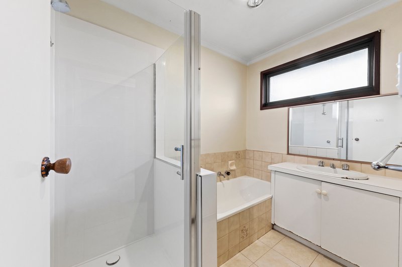 Photo - 4/18-20 Rogers Street, Pakenham VIC 3810 - Image 5