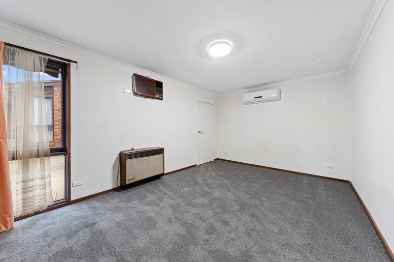 Photo - 4/18-20 Rogers Street, Pakenham VIC 3810 - Image 7