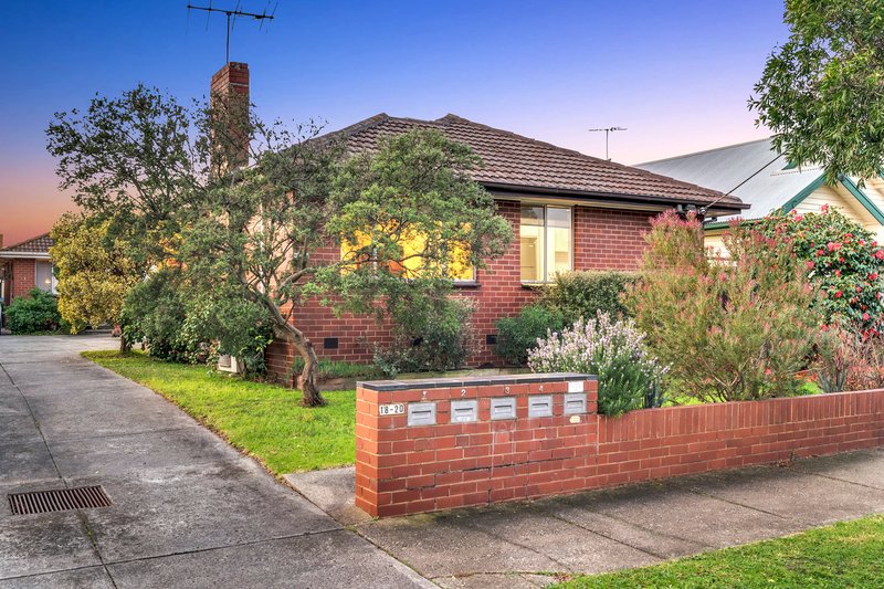 Photo - 4/18-20 Shorts Road, Coburg North VIC 3058 - Image 2