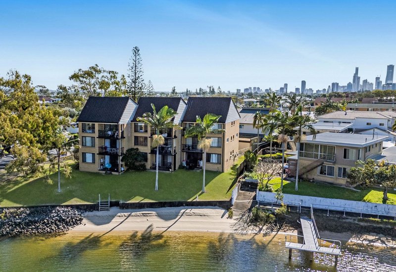 Photo - 4/18-20 Sunshine Boulevard, Broadbeach Waters QLD 4218 - Image 1