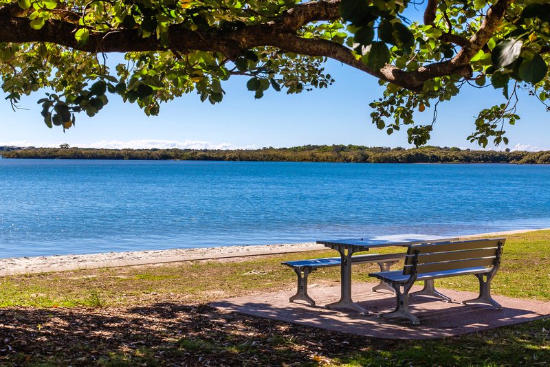 Photo - 4/18-22 Picnic Point Esplanade, Maroochydore QLD 4558 - Image 18