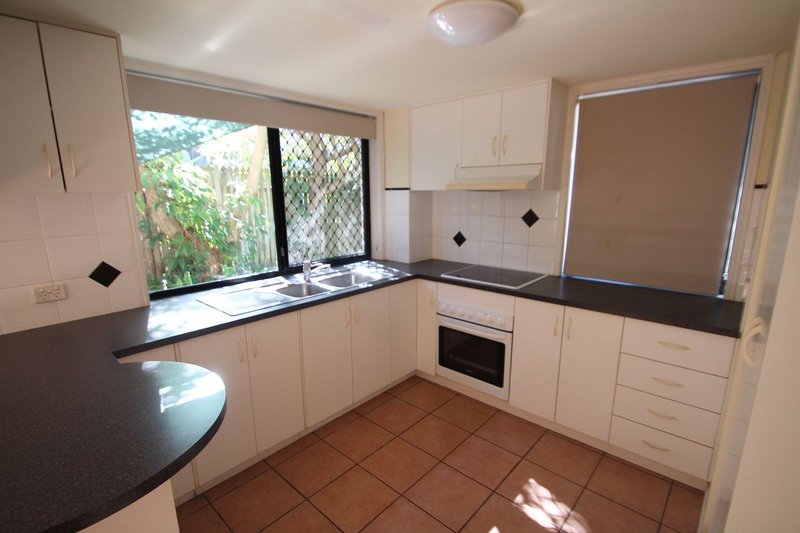 Photo - 4/18 Agnes Street, Morningside QLD 4170 - Image 2