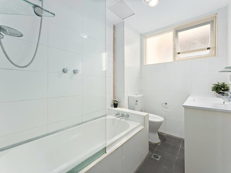 Photo - 4/18 Belmore Street, Burwood NSW 2134 - Image 7