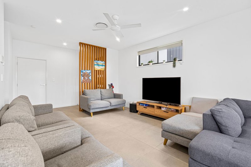 Photo - 41/8 Ben Dalley Drive, Helensvale QLD 4212 - Image 3