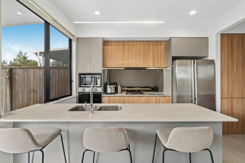 Photo - 41/8 Ben Dalley Drive, Helensvale QLD 4212 - Image 5