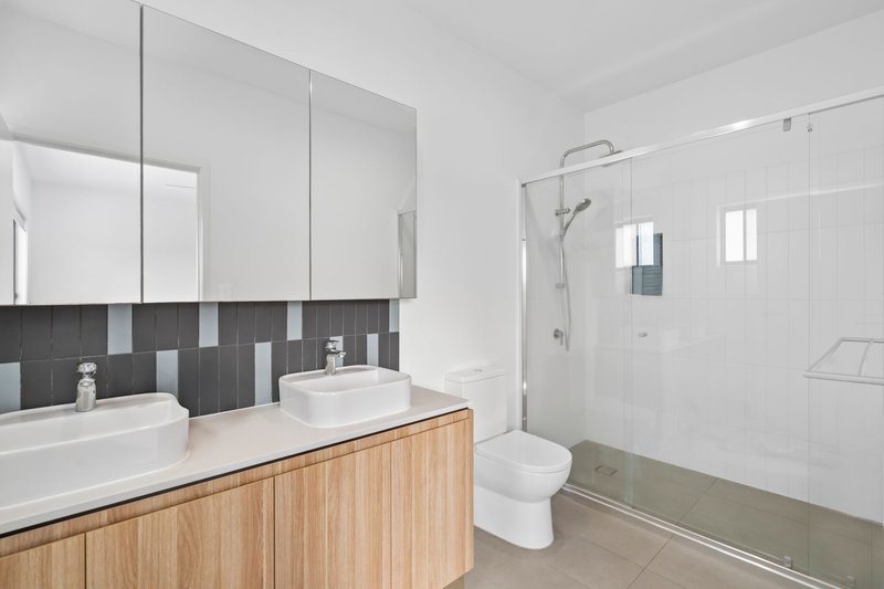 Photo - 41/8 Ben Dalley Drive, Helensvale QLD 4212 - Image 11