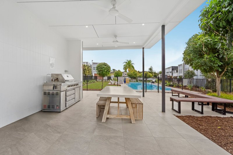 Photo - 41/8 Ben Dalley Drive, Helensvale QLD 4212 - Image 18
