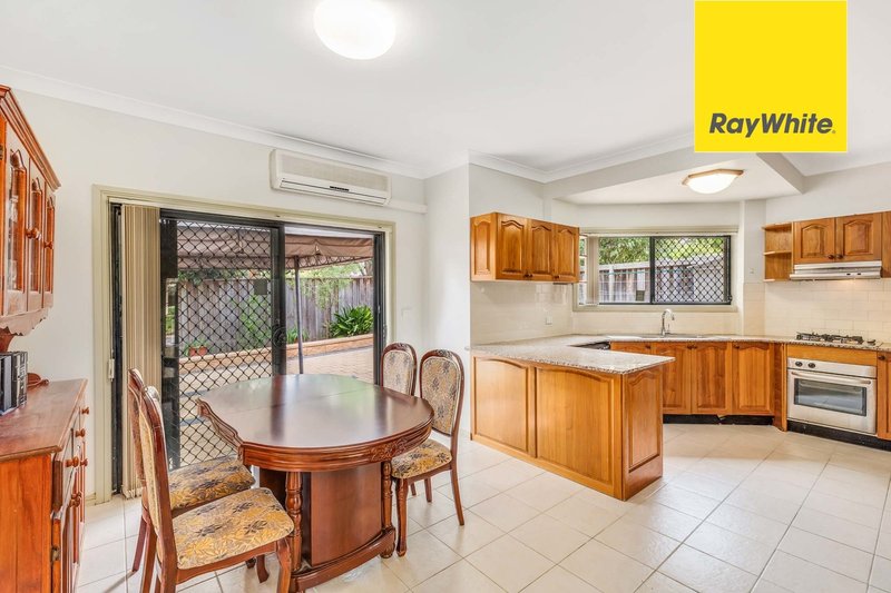 Photo - 4/18 Dunmore Avenue, Carlingford NSW 2118 - Image 2