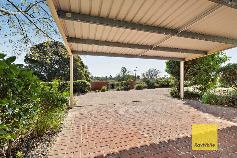 Photo - 4/18 Greville Way, Girrawheen WA 6064 - Image 3