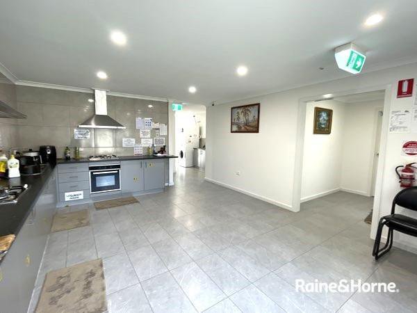 Photo - 4/18 Gunther Avenue, Springvale VIC 3171 - Image 4