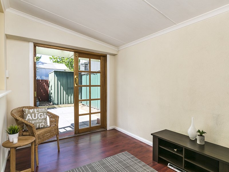 Photo - 4/18 Gurrs Road, Kensington Park SA 5068 - Image 7