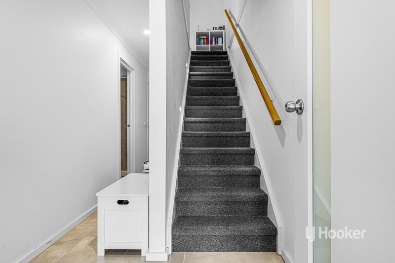 Photo - 418 Harvest Home Road, Epping VIC 3076 - Image 2