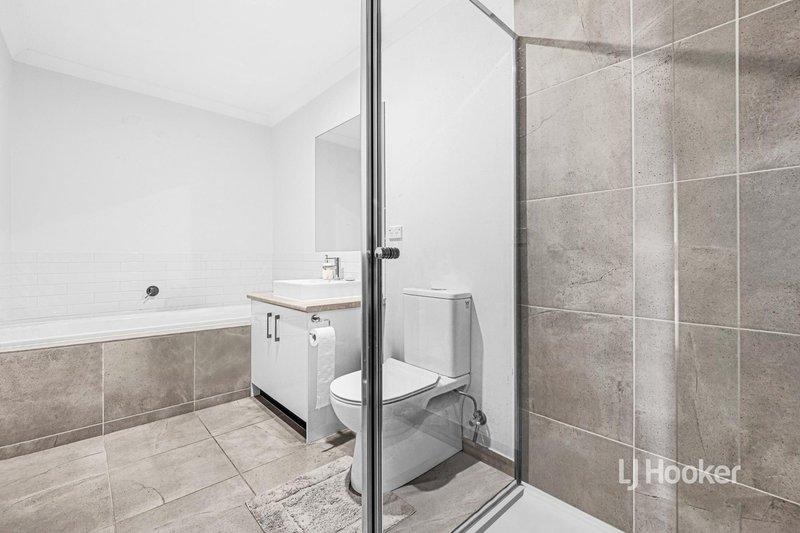 Photo - 418 Harvest Home Road, Epping VIC 3076 - Image 9