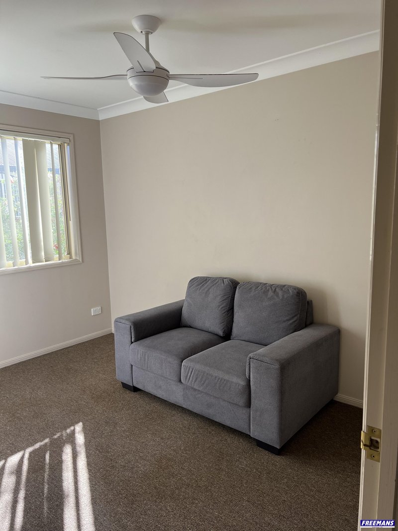 Photo - 4/18 James Street, Kingaroy QLD 4610 - Image 9