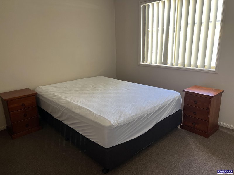 Photo - 4/18 James Street, Kingaroy QLD 4610 - Image 12