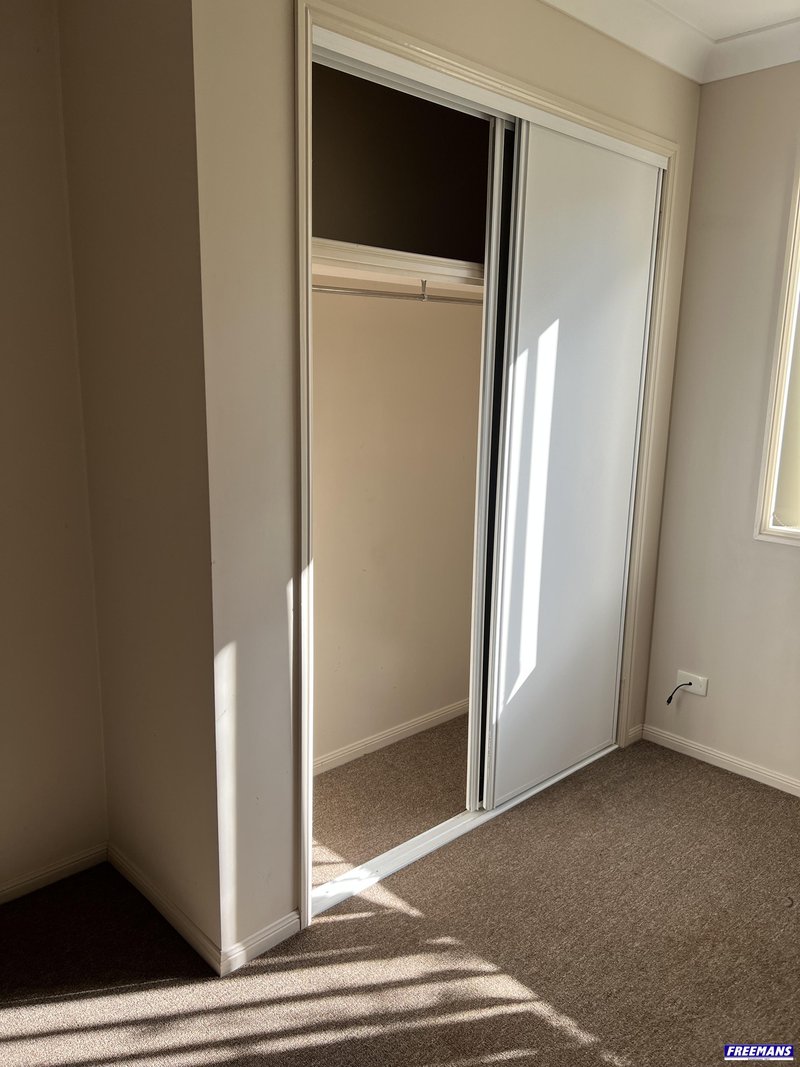 Photo - 4/18 James Street, Kingaroy QLD 4610 - Image 13