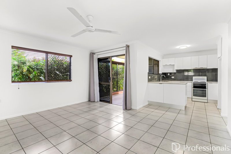 Photo - 4/18 Jensen Street, Manoora QLD 4870 - Image 4