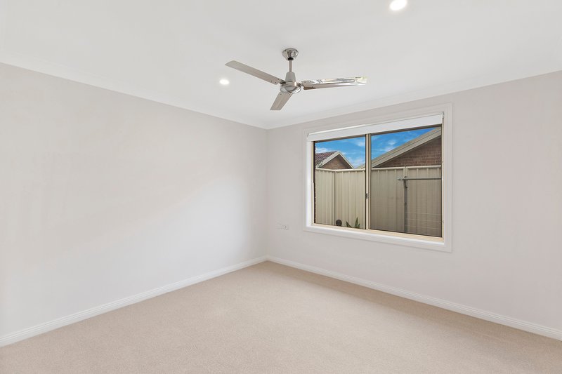 Photo - 4/18 Kincumber Street, Kincumber NSW 2251 - Image 7