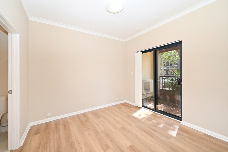 Photo - 4/18 Kingsbury Road, Joondalup WA 6027 - Image 19