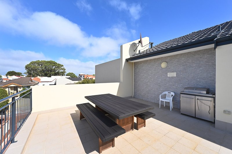 Photo - 4/18 Kingsbury Road, Joondalup WA 6027 - Image 33