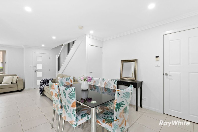 Photo - 4/18 Montrose Street, Quakers Hill NSW 2763 - Image 4