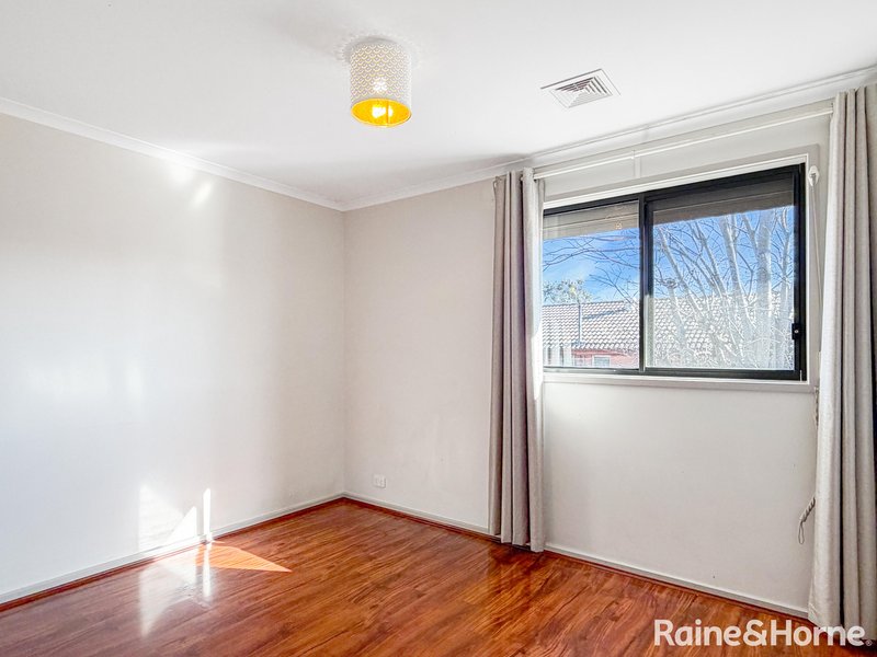 Photo - 4/18 Mowatt Street, Queanbeyan East NSW 2620 - Image 9