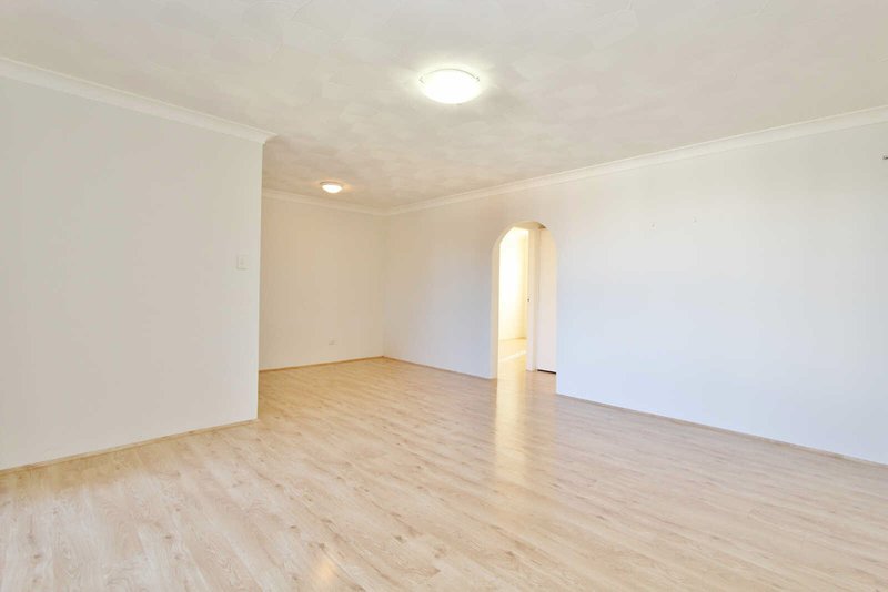 Photo - 4/18 Sheffield Street, Merrylands NSW 2160 - Image 4