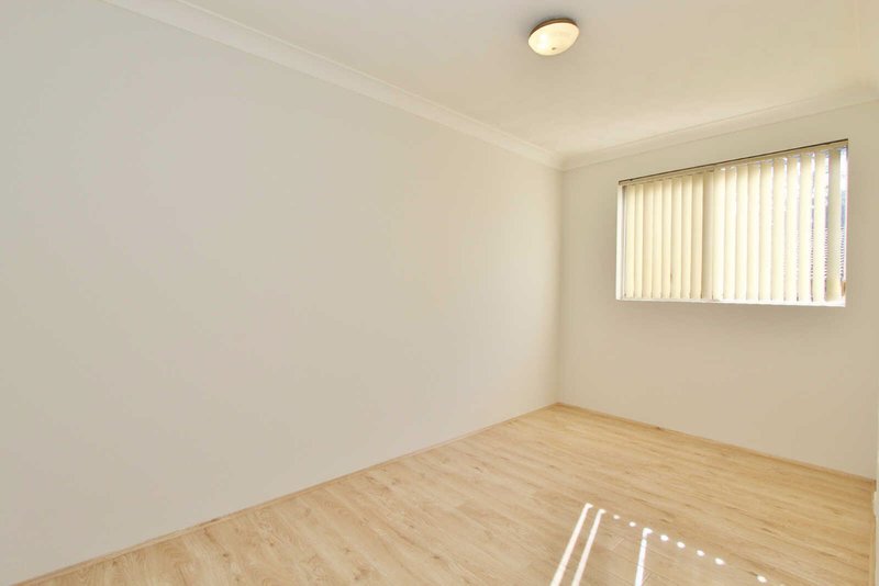 Photo - 4/18 Sheffield Street, Merrylands NSW 2160 - Image 5