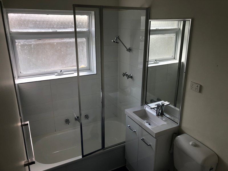 Photo - 4/18 Stockdale Avenue, Clayton VIC 3168 - Image 6