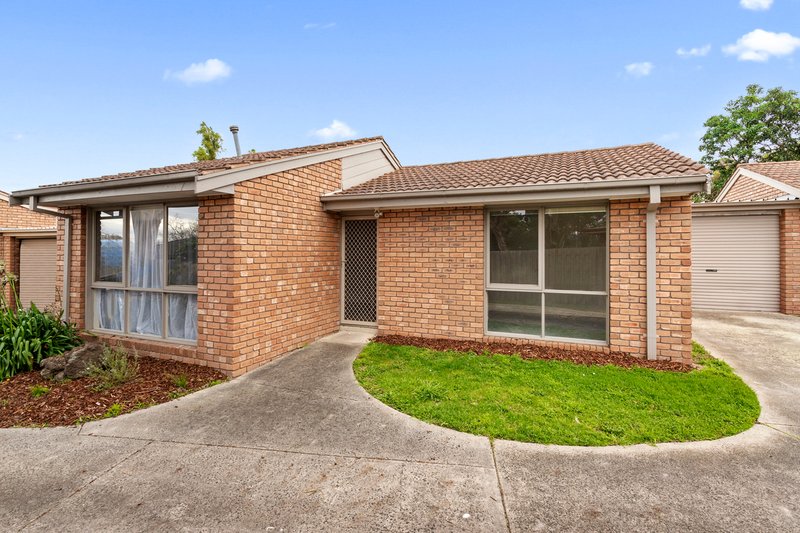 Photo - 4/18 Surrey Road West , Croydon VIC 3136 - Image 1