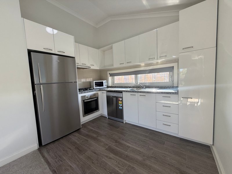 Photo - 4/18 Thorpe Street, Rockingham WA 6168 - Image 3