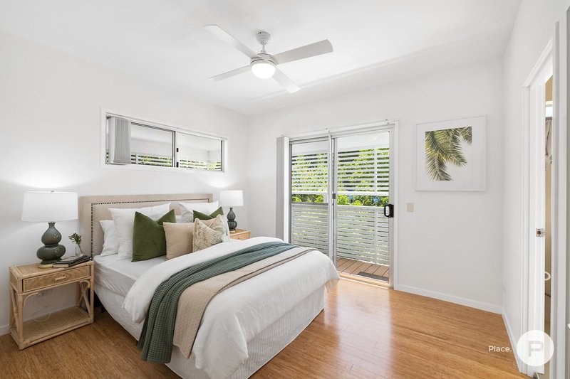 Photo - 4/18 Ward Street, Indooroopilly QLD 4068 - Image 11