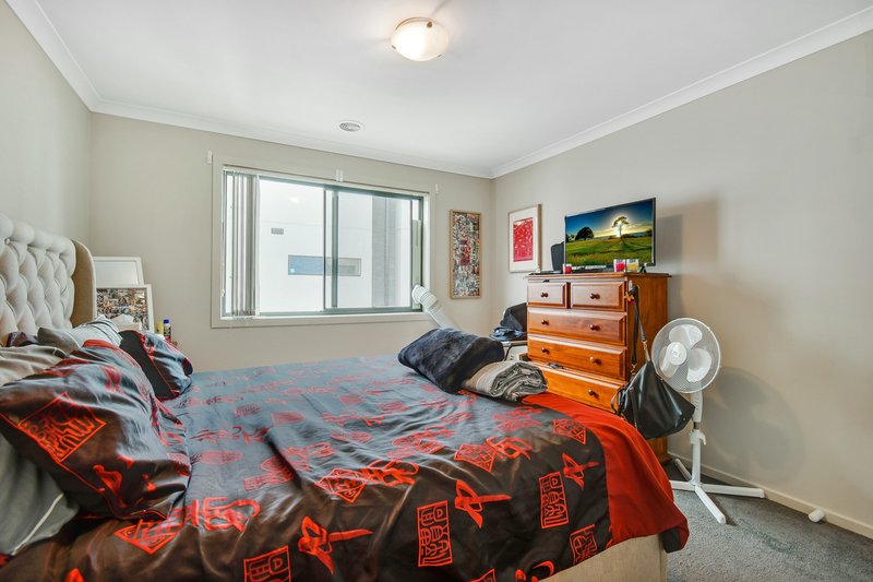 Photo - 4/180 Henry Road, Pakenham VIC 3810 - Image 9