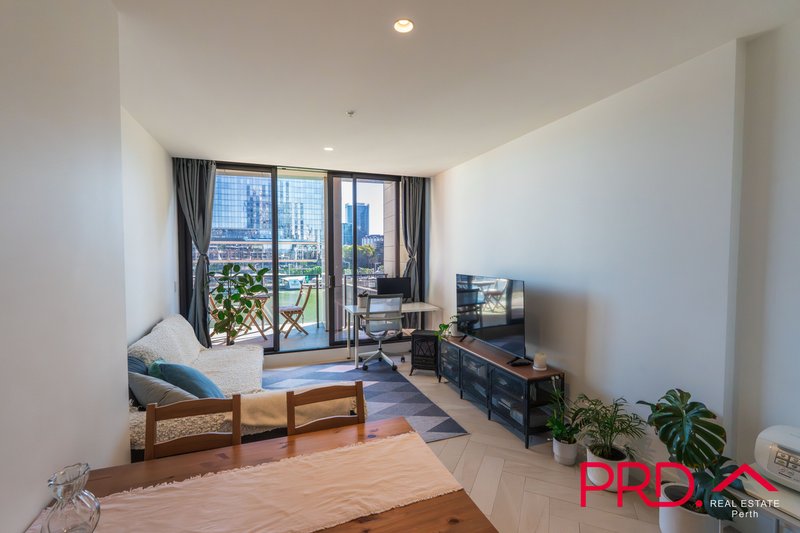 Photo - 418/11 Barrack Square, Perth WA 6000 - Image 4