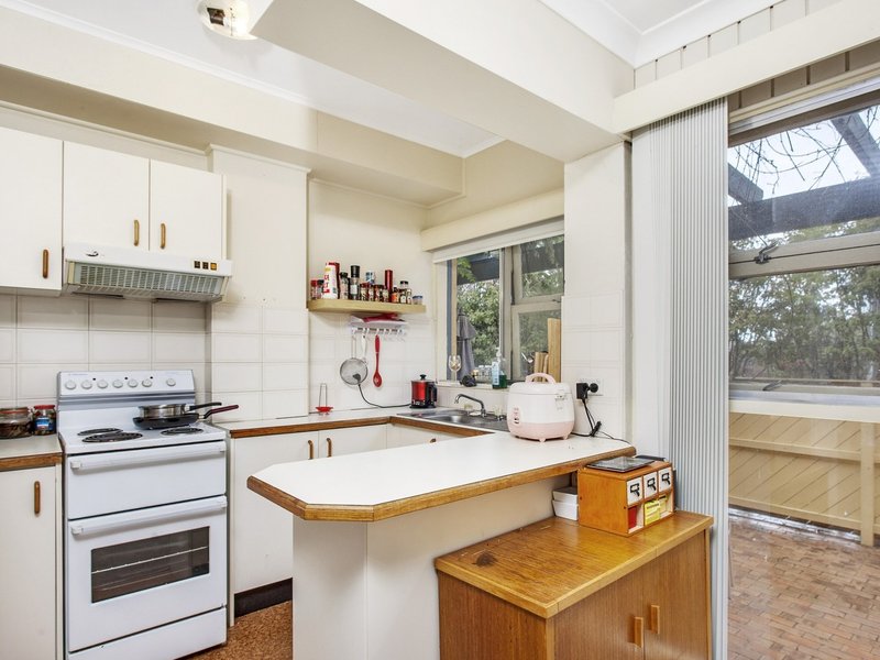 Photo - 4/182 La Perouse Street, Red Hill ACT 2603 - Image 4