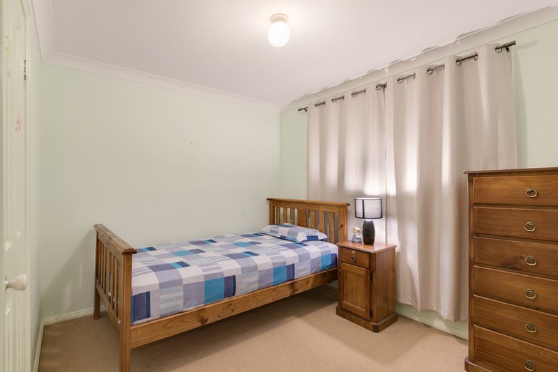 Photo - 4/19-21 Alexander Crescent, Macquarie Fields NSW 2564 - Image 6