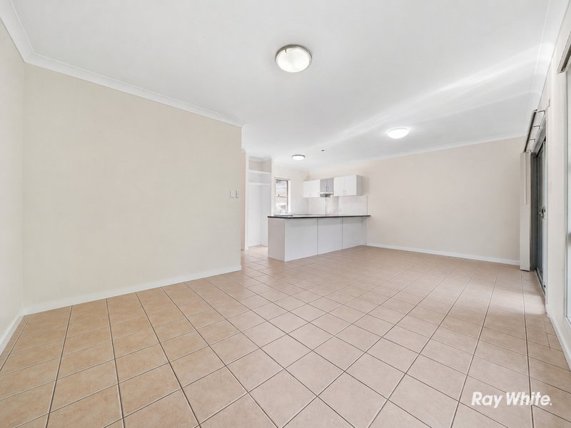 Photo - 4/19-25 Melbury Street, Browns Plains QLD 4118 - Image 5