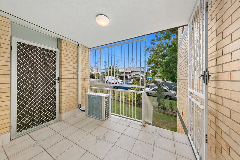 Photo - 4/19 Balmoral Terrace, East Brisbane QLD 4169 - Image 2