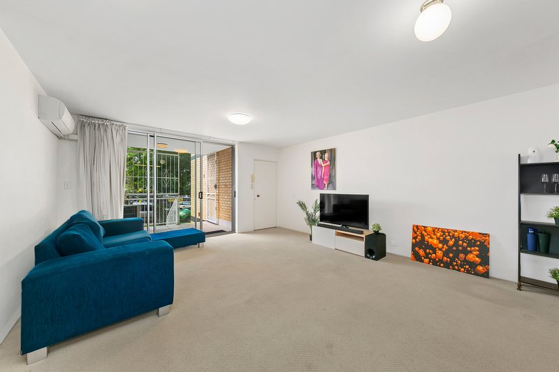 Photo - 4/19 Balmoral Terrace, East Brisbane QLD 4169 - Image 3