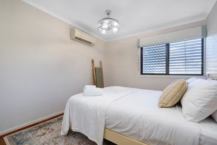 Photo - 4/19 Baringa Street, Morningside QLD 4170 - Image 11