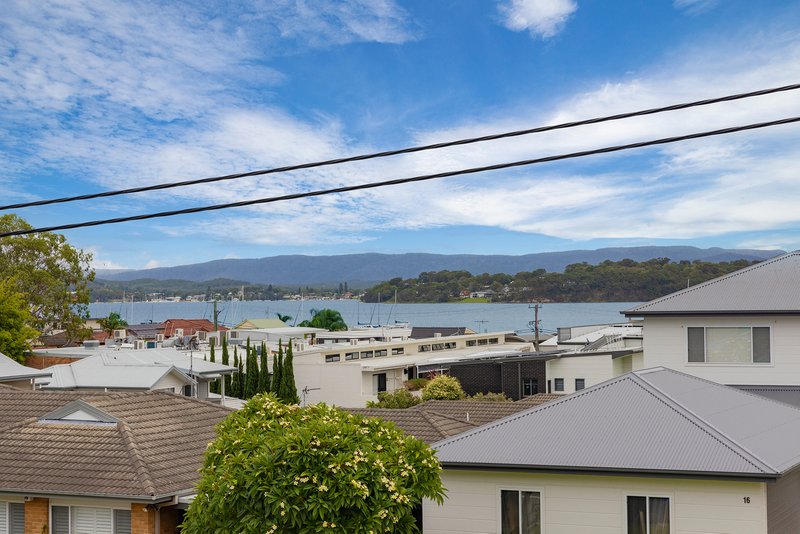 Photo - 4/19 Berringar Road, Valentine NSW 2280 - Image 6