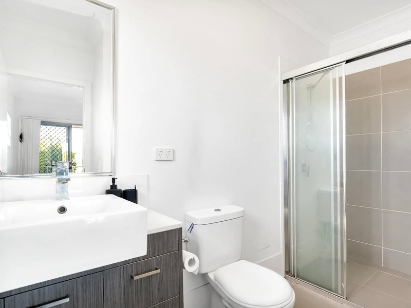 Photo - 4/19 Halcomb Street, Zillmere QLD 4034 - Image 8