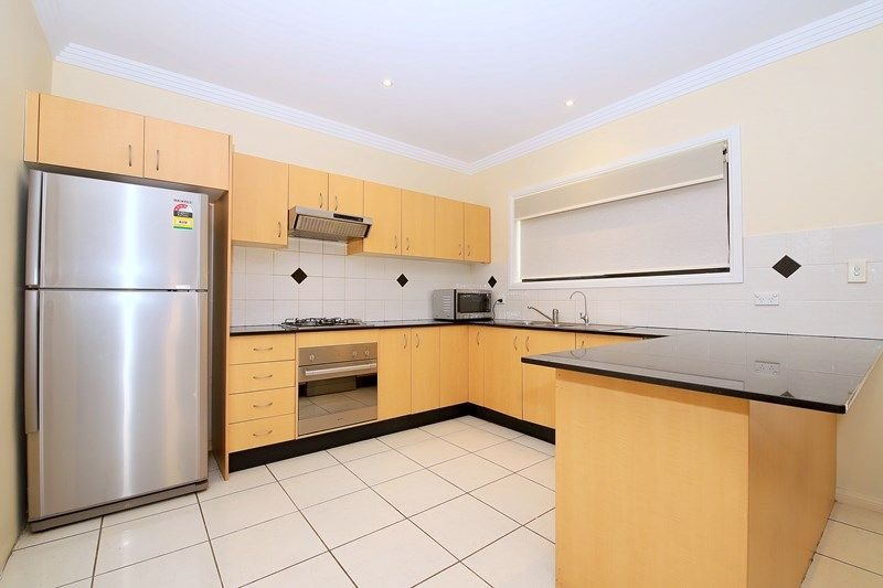 Photo - 4/19 Jellicoe St , Condell Park NSW 2200 - Image 3